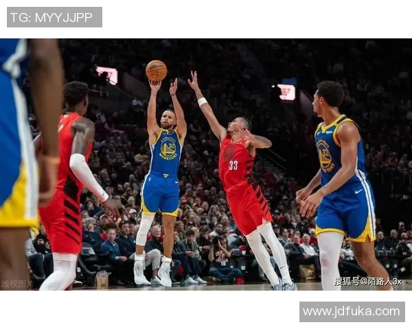 勇士与开拓者G3精彩对决全场录像回放分析与精彩瞬间回顾